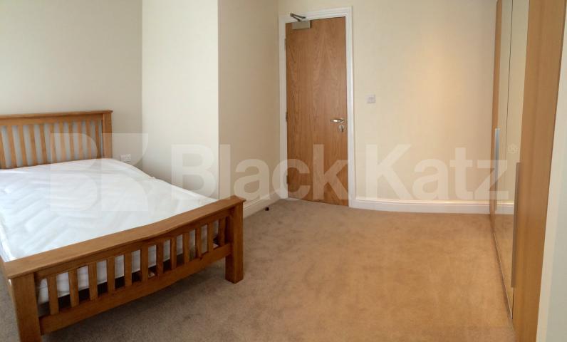 			NEW INSTRUCTION, 5 Bedroom, 1 bath, 1 reception House			 Rothsay Street, London Bridge